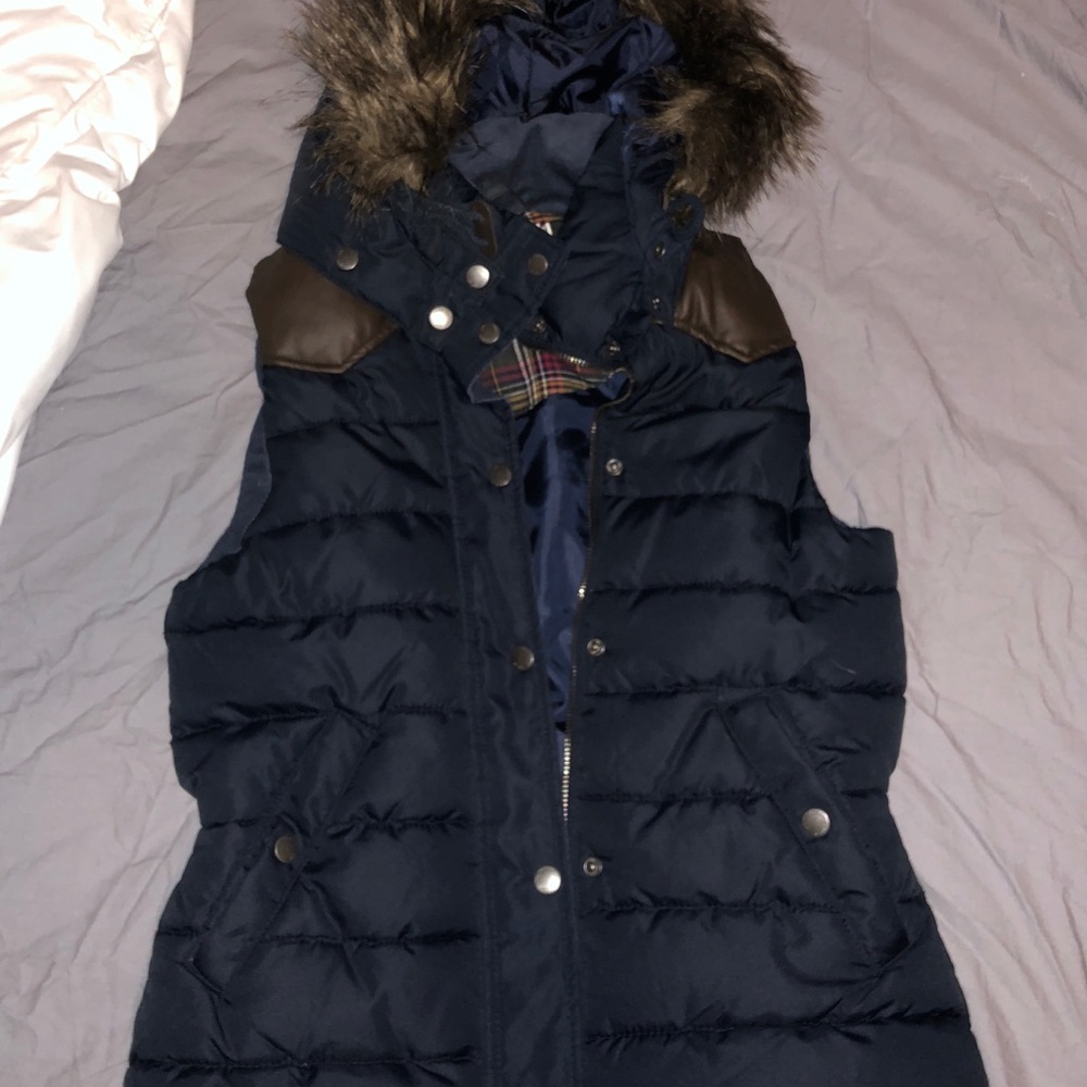 Navy blue vest with detachable faux fur hood